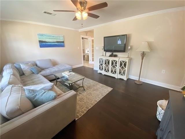 644 Oaklawn Dr - Photo 4 of 24
