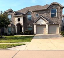 featured image of 1221 Hoyt Dr