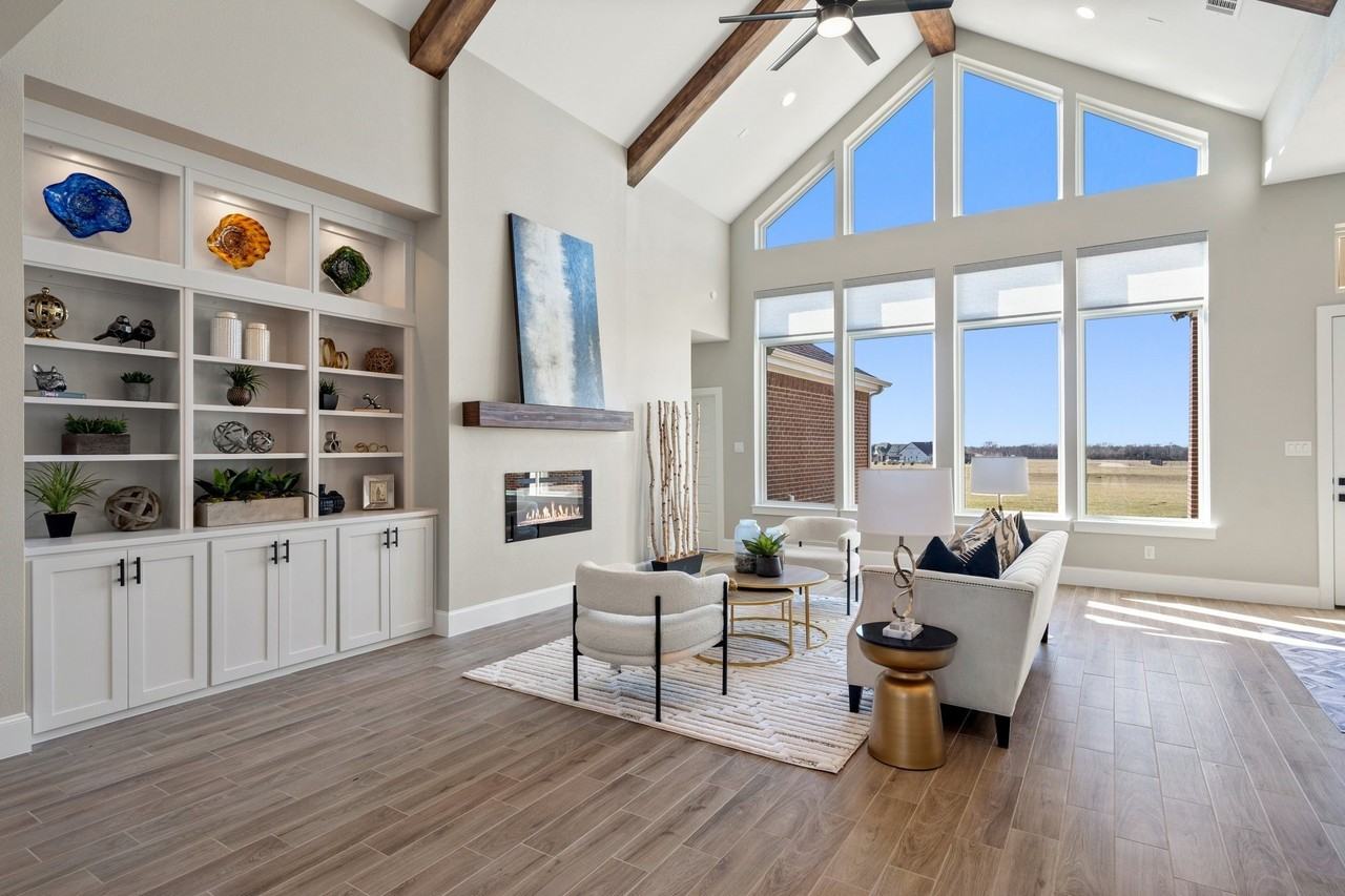 1607 Pebble Beach Ln - Photo 2 of 34