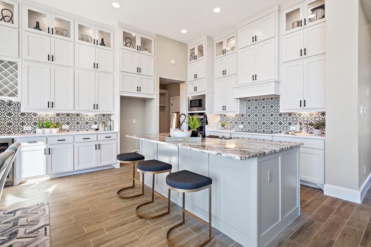 1607 Pebble Beach Ln - Photo 6 of 34