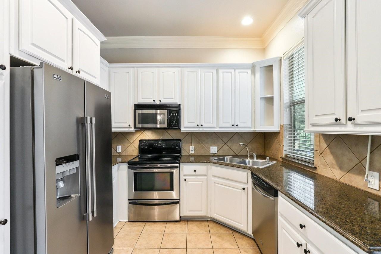 5836 La Vista Dr - Photo 5 of 24