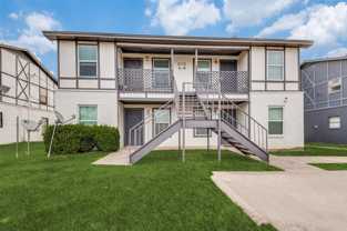 215 Roberts Cir #D - Photo 1 of 1