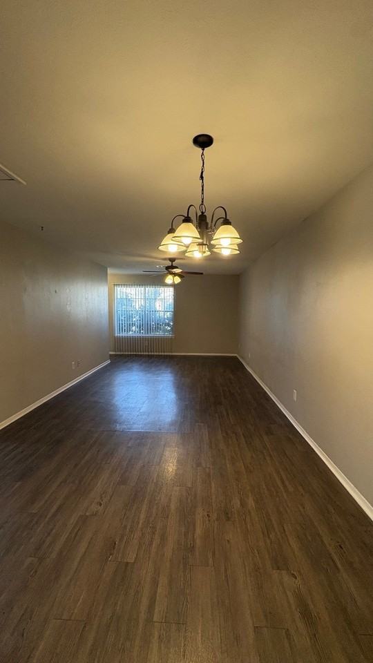 2410 Woodoak Ct - Photo 6 of 17