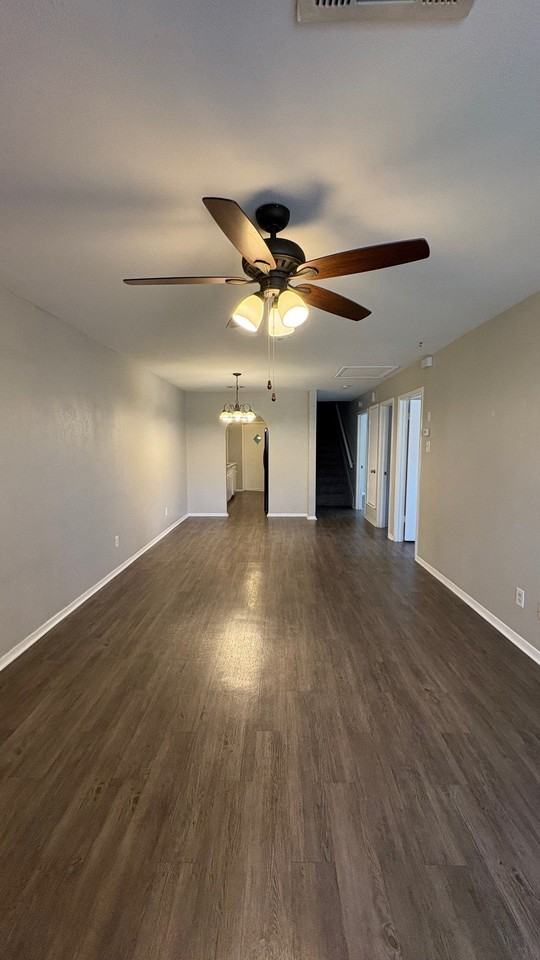 2410 Woodoak Ct - Photo 7 of 17