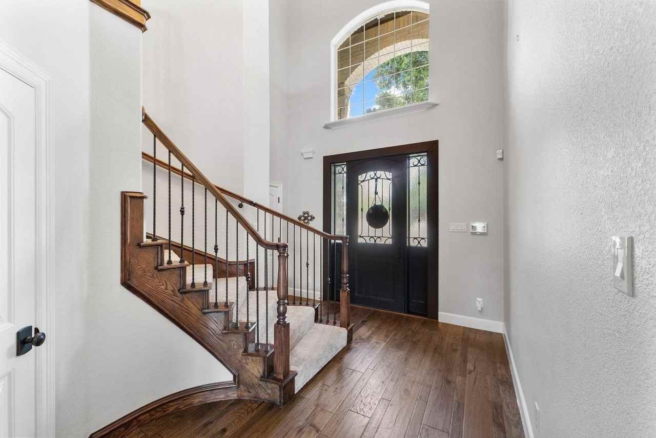 621 Somerset Dr - Photo 6 of 30