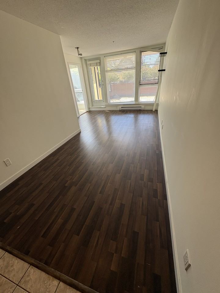 2636 E Hastings St - Photo 6 of 13