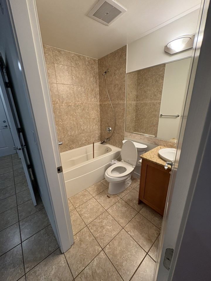 2636 E Hastings St - Photo 4 of 13