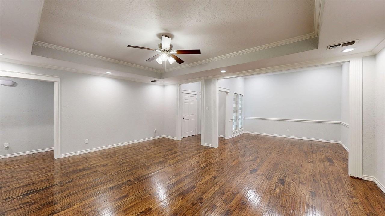 3713 Teal Ln - Photo 3 of 40