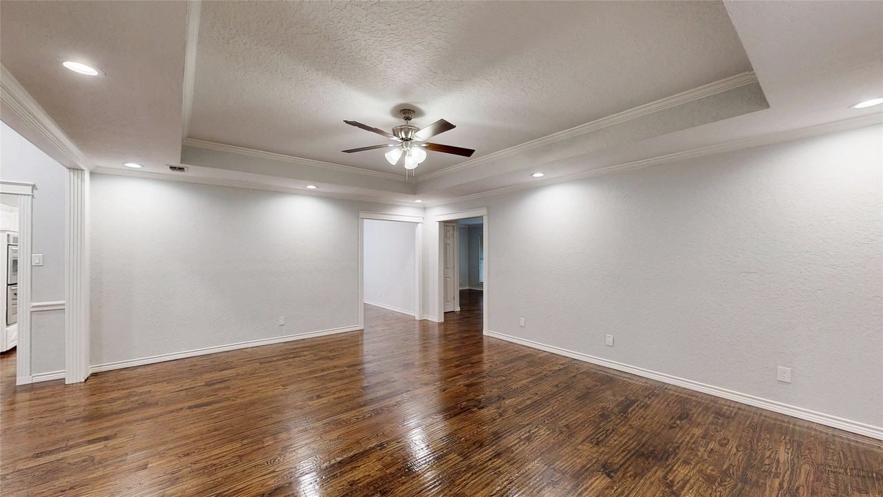 3713 Teal Ln - Photo 4 of 40