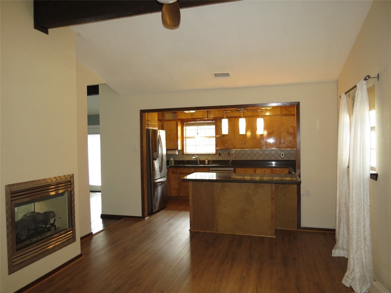 10505 Swallow Ln - Photo 5 of 24