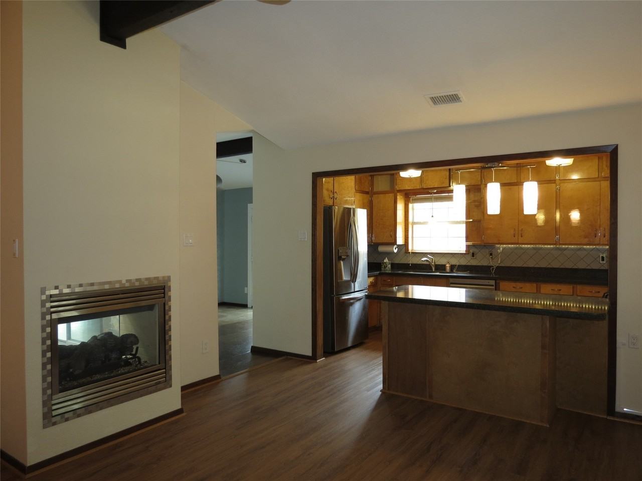 10505 Swallow Ln - Photo 6 of 24
