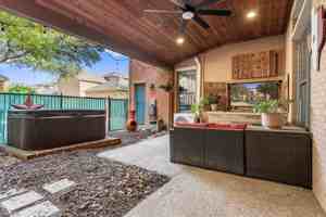 featured image of 8444 Library St