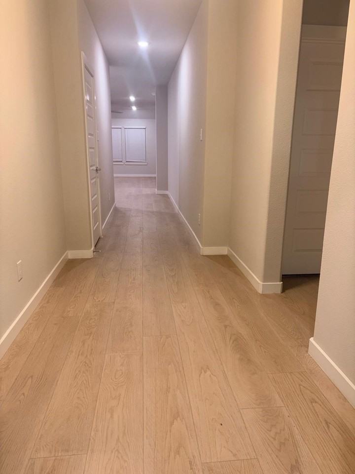 1404 Mahogany Dr - Photo 3 of 18