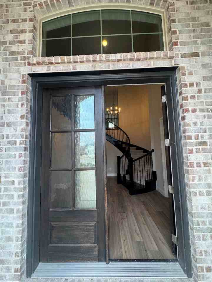 2030 Cattle Dr - Photo 5 of 36