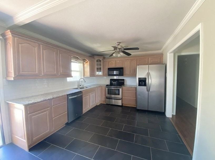 50021 Del Ra Dr - Photo 7 of 13