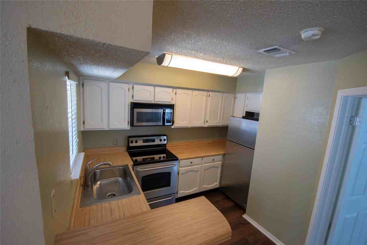 3121 Sondra Dr #E203 - Photo 5 of 16