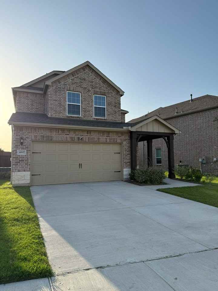 4617 Golden Gate Way - Photo 2 of 9