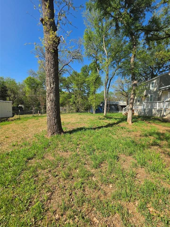 7202 Base St #A - Photo 4 of 19