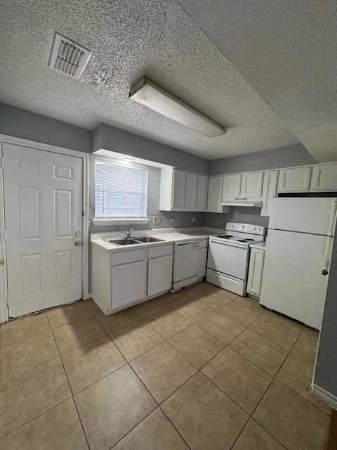 2822 Wimbledon Ct #C - Photo 4 of 7