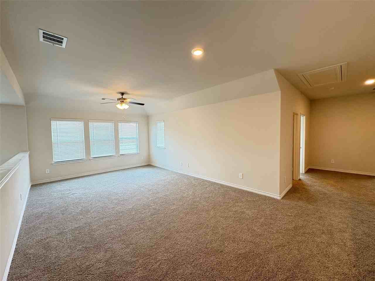 9817 Cherrywood Way - Photo 6 of 12