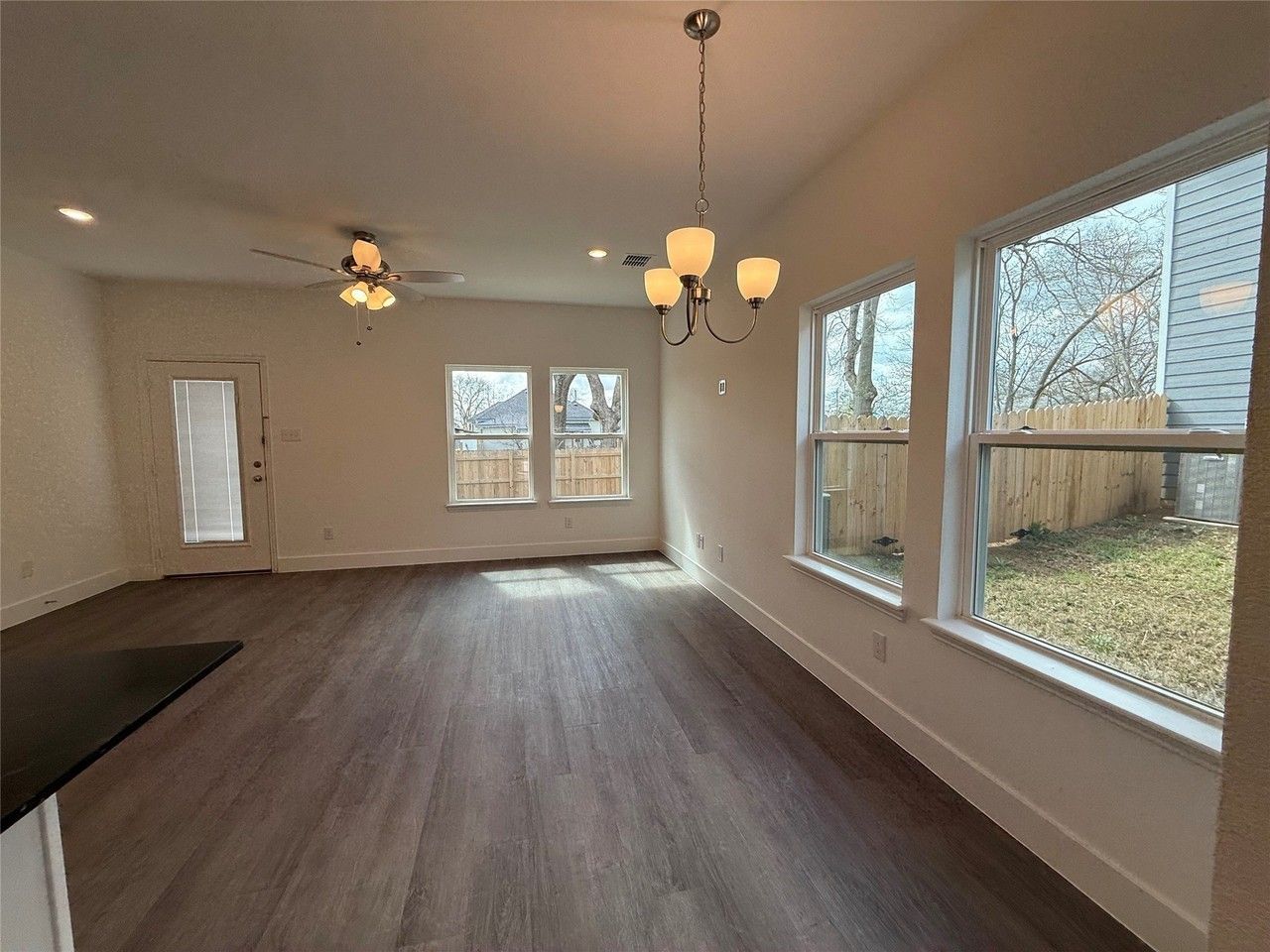 412 E 7th St #2 - Photo 6 of 20