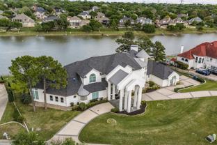 656 Timbercrest Cir - Photo 1 of 1