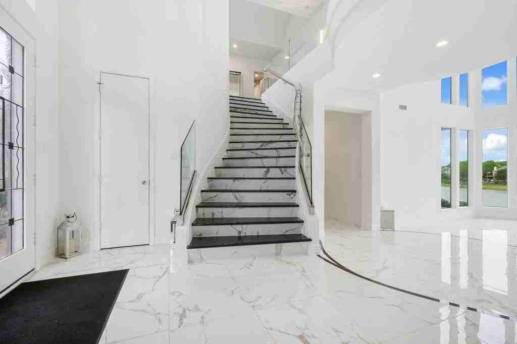 656 Timbercrest Cir - Photo 7 of 40