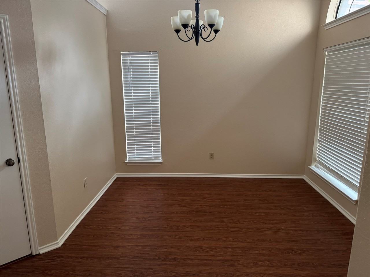 6805 Dalmation Cir - Photo 2 of 14