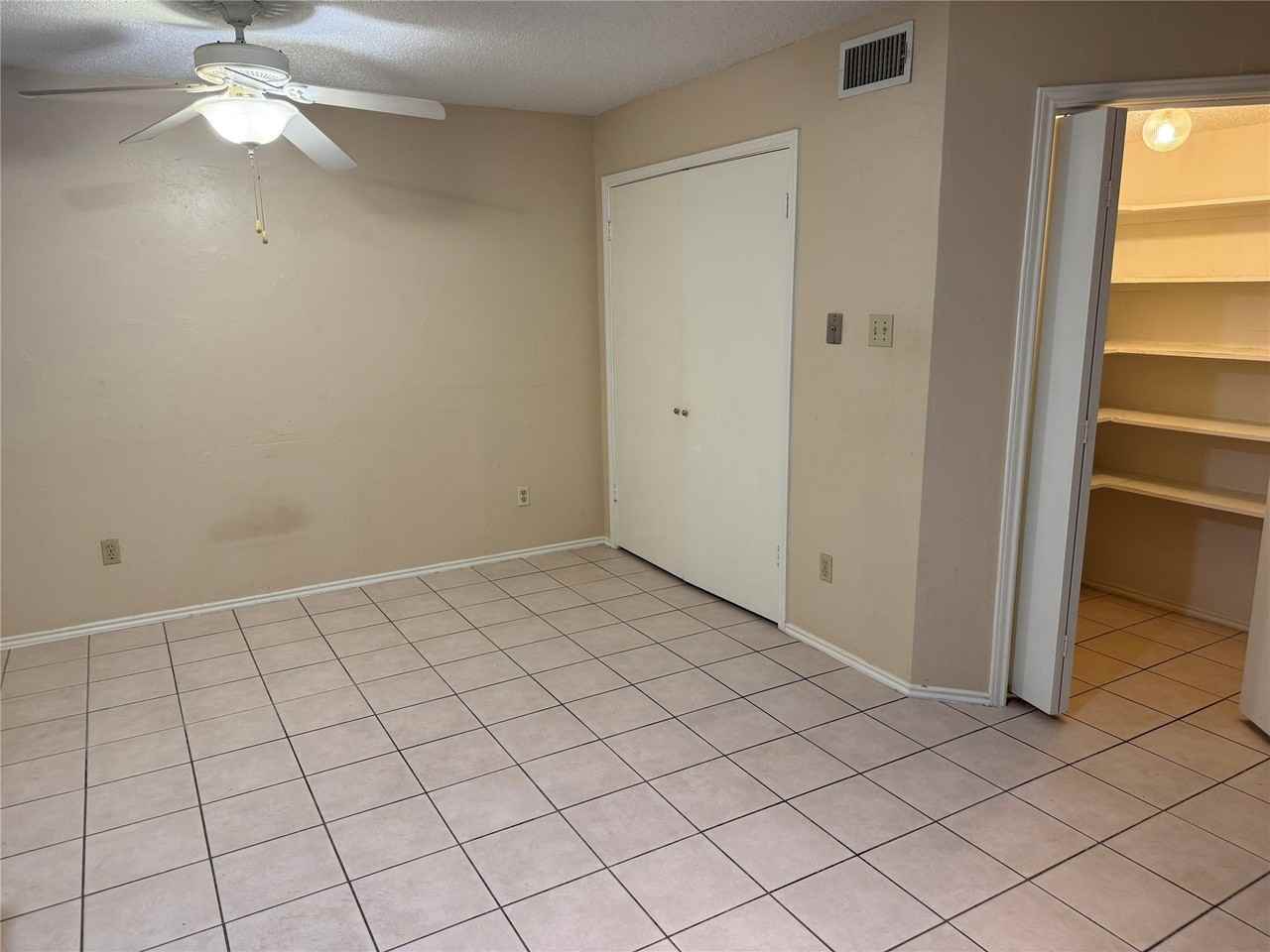 6805 Dalmation Cir - Photo 3 of 14