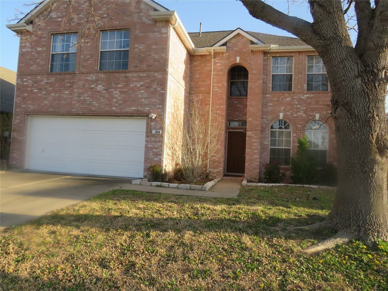 3104 Deleon Dr - Photo 3 of 22