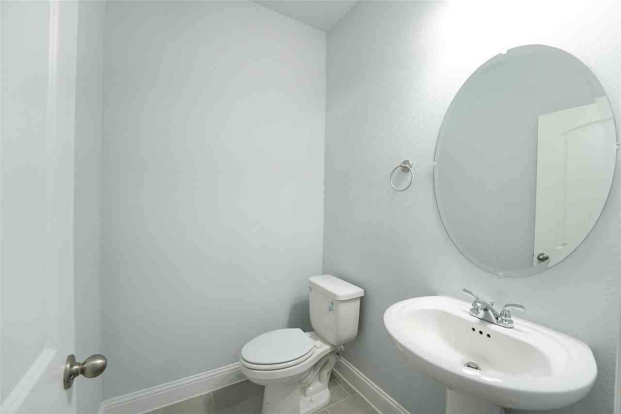 3324 Wildwood Dr - Photo 3 of 28