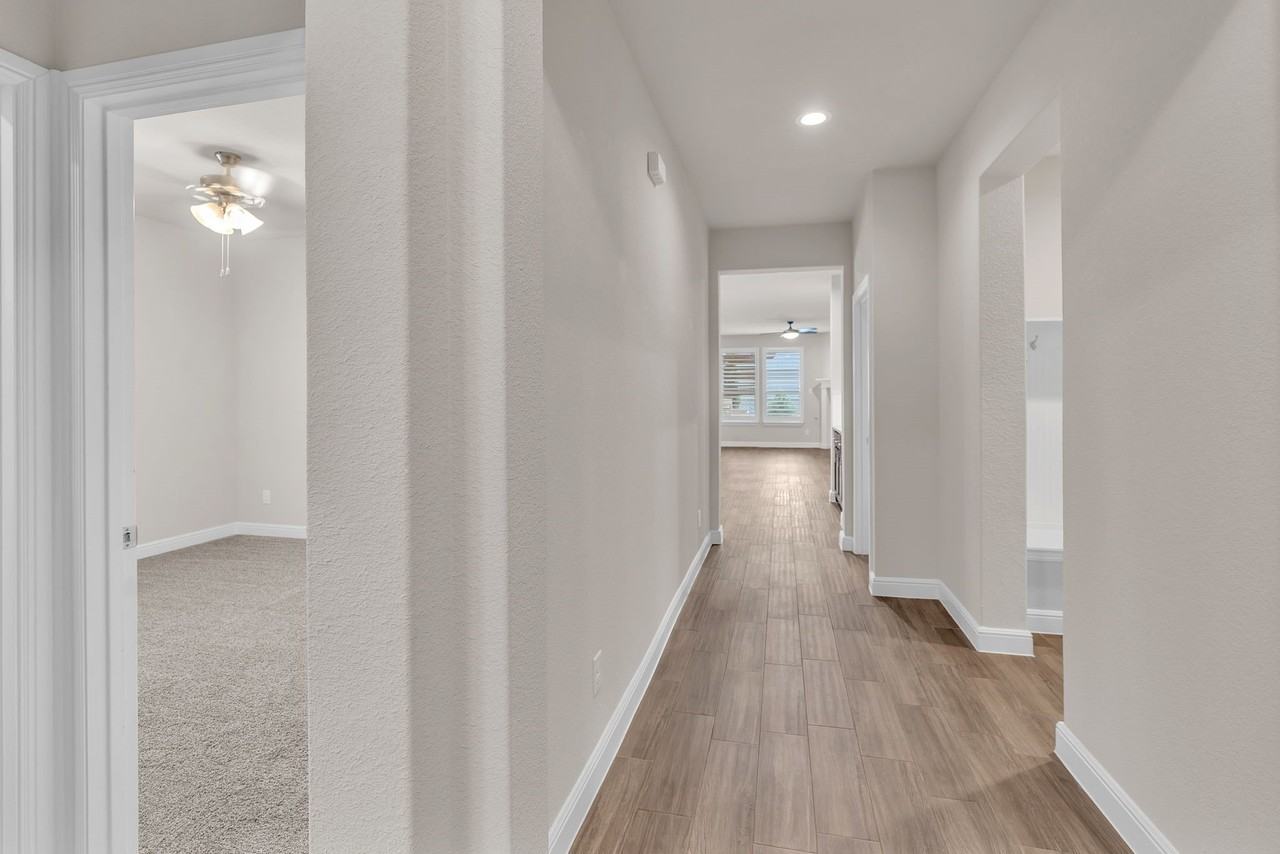 2336 Shorthorn Dr - Photo 3 of 37