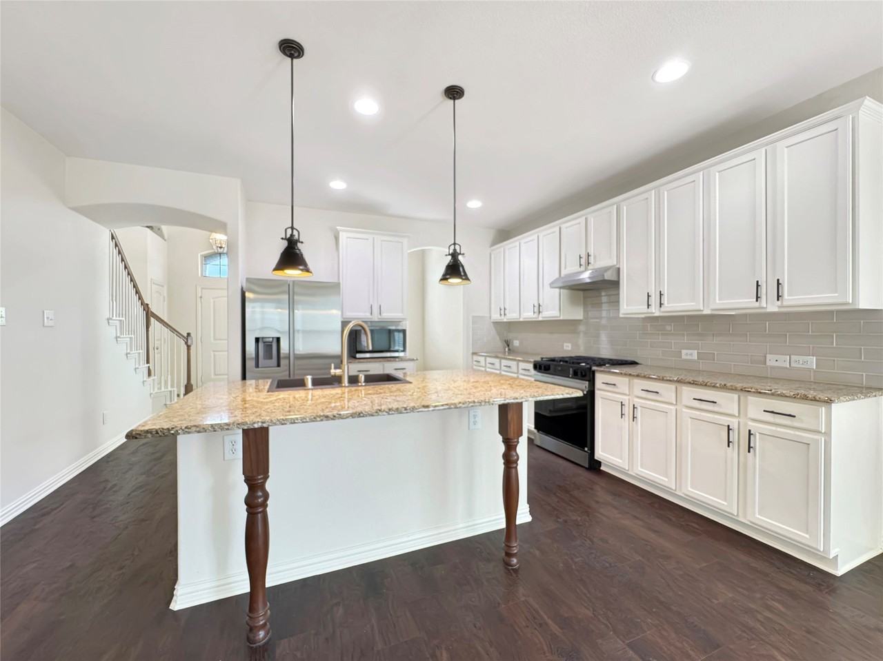 5212 Fringetree Dr - Photo 3 of 19