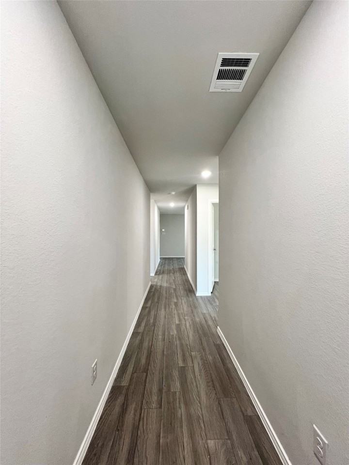 544 Quail Meadows Dr - Photo 2 of 34