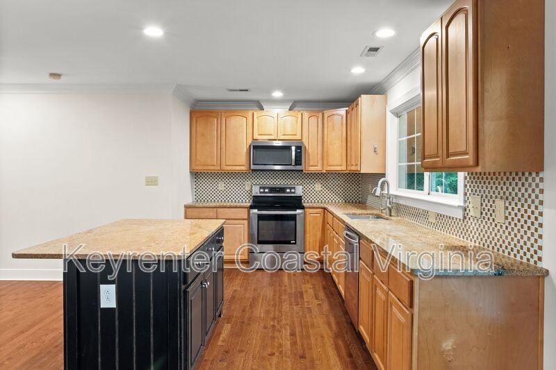 40 Normandy Ln - Photo 3 of 21