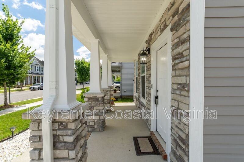 1415 Waltham Ln - Photo 2 of 23