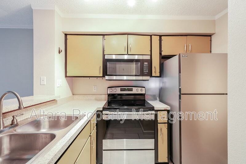 2880 S Locust St #N100 - Photo 2 of 24