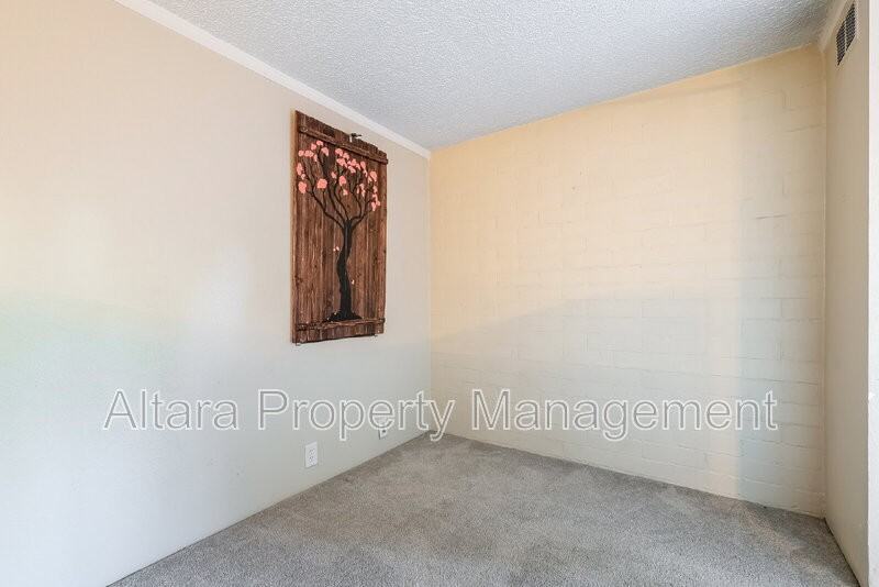 2880 S Locust St #N100 - Photo 7 of 24