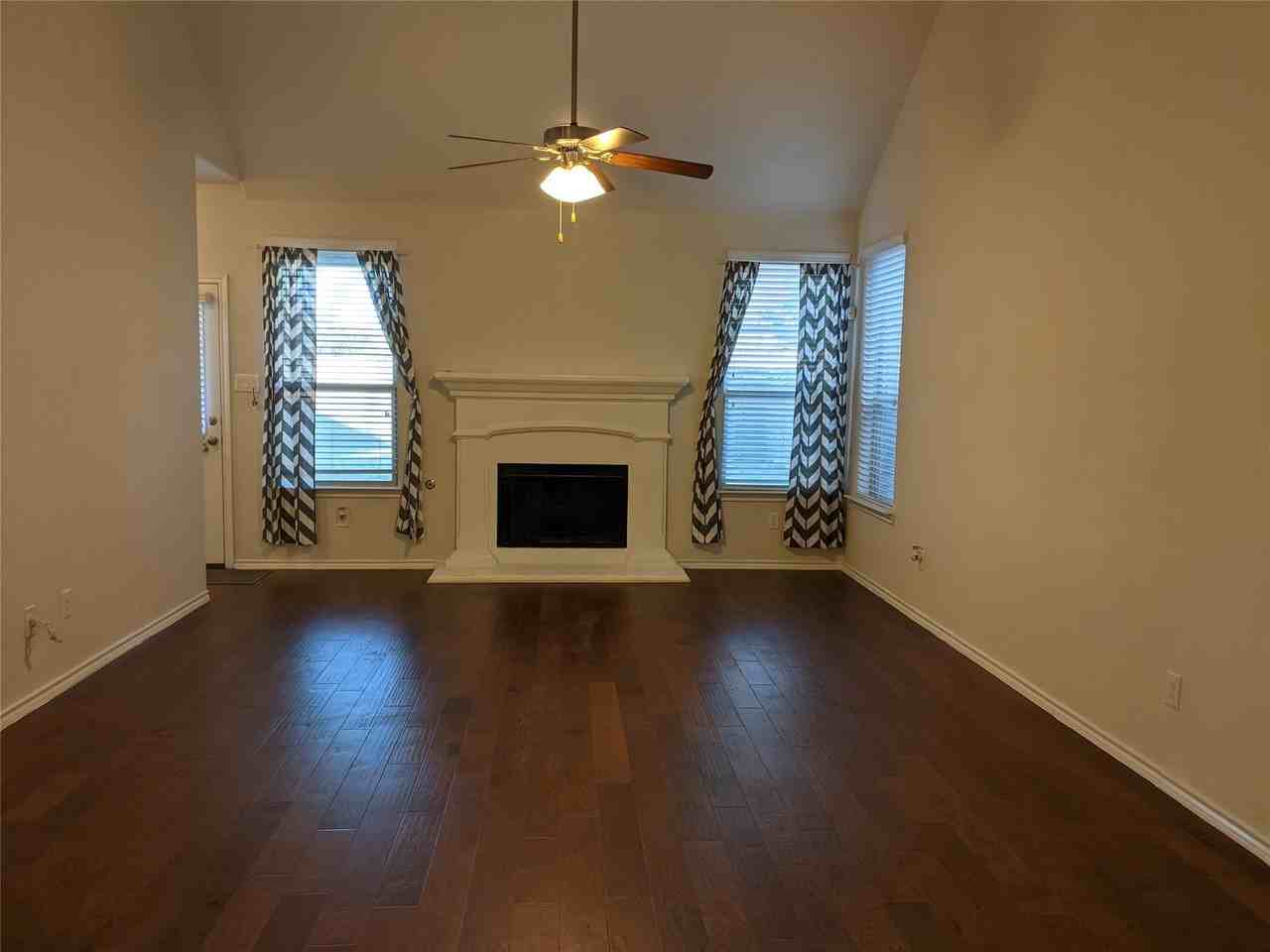 209 Meadows Dr - Photo 7 of 33