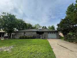featured image of 821 Loganwood Dr