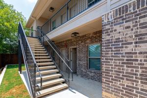 featured image of 115 W Jones St #102