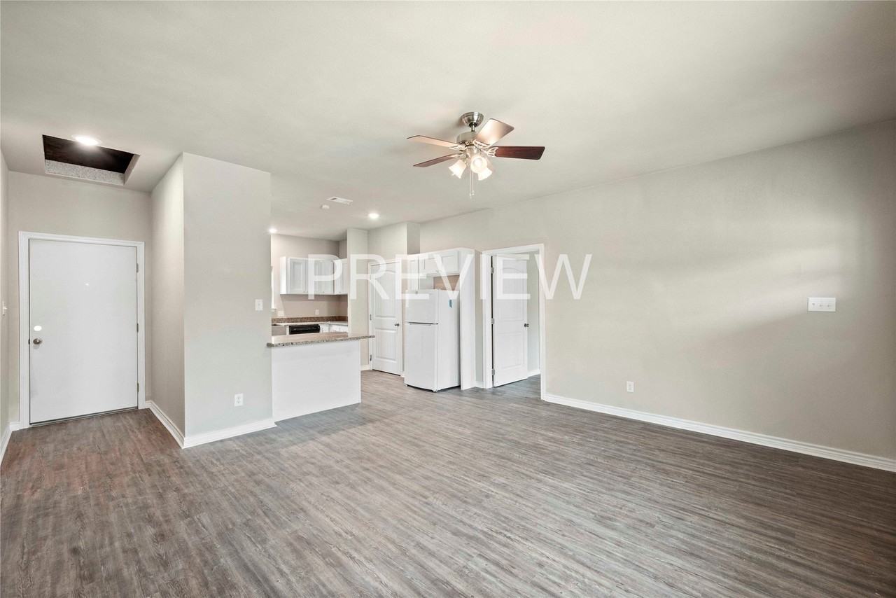 2877 Conveyor Dr #A - Photo 4 of 19