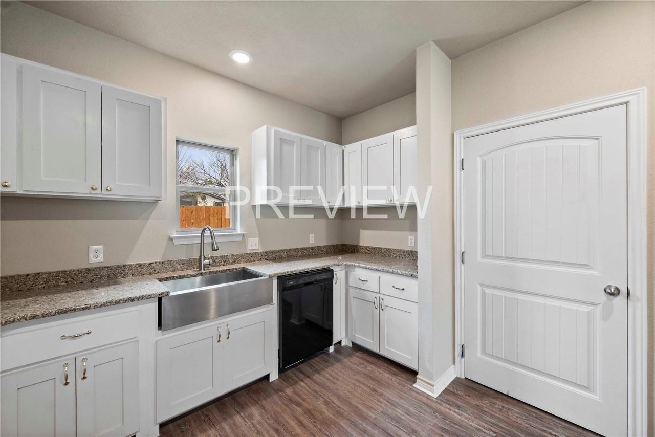 2877 Conveyor Dr #A - Photo 6 of 19