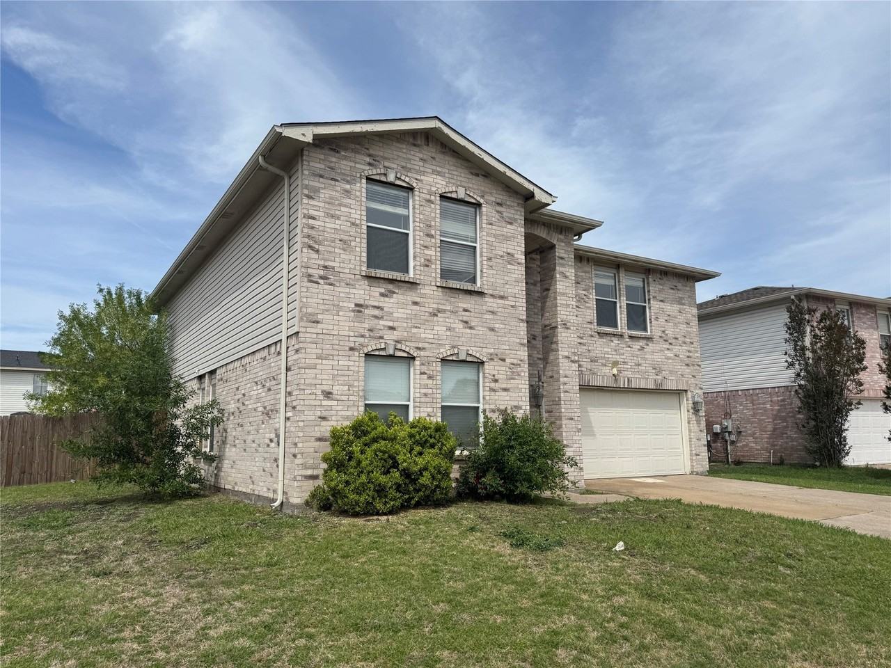 4612 Bellcrest Dr - Photo 3 of 38