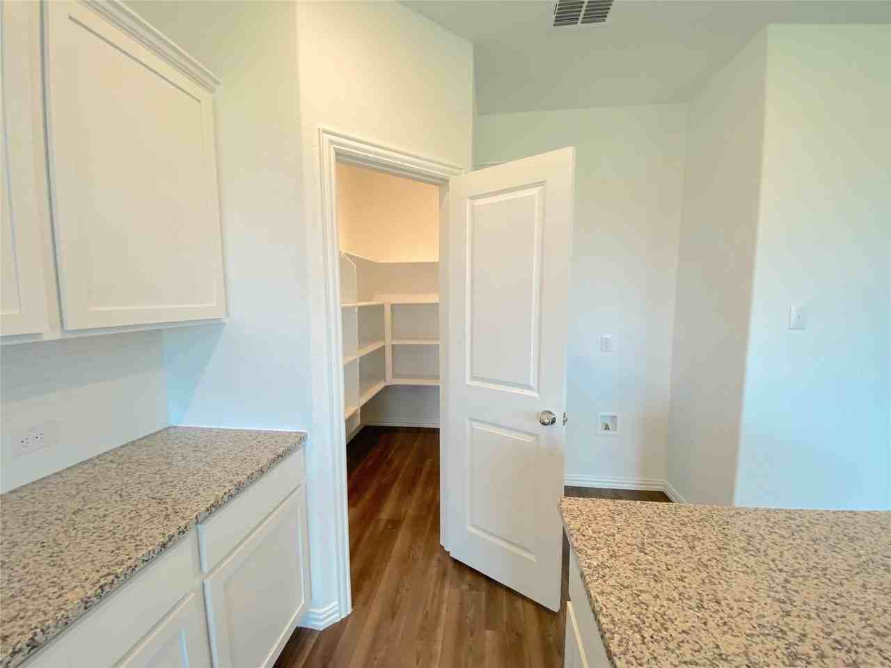 565 Pueblo Bonito Trl - Photo 6 of 13
