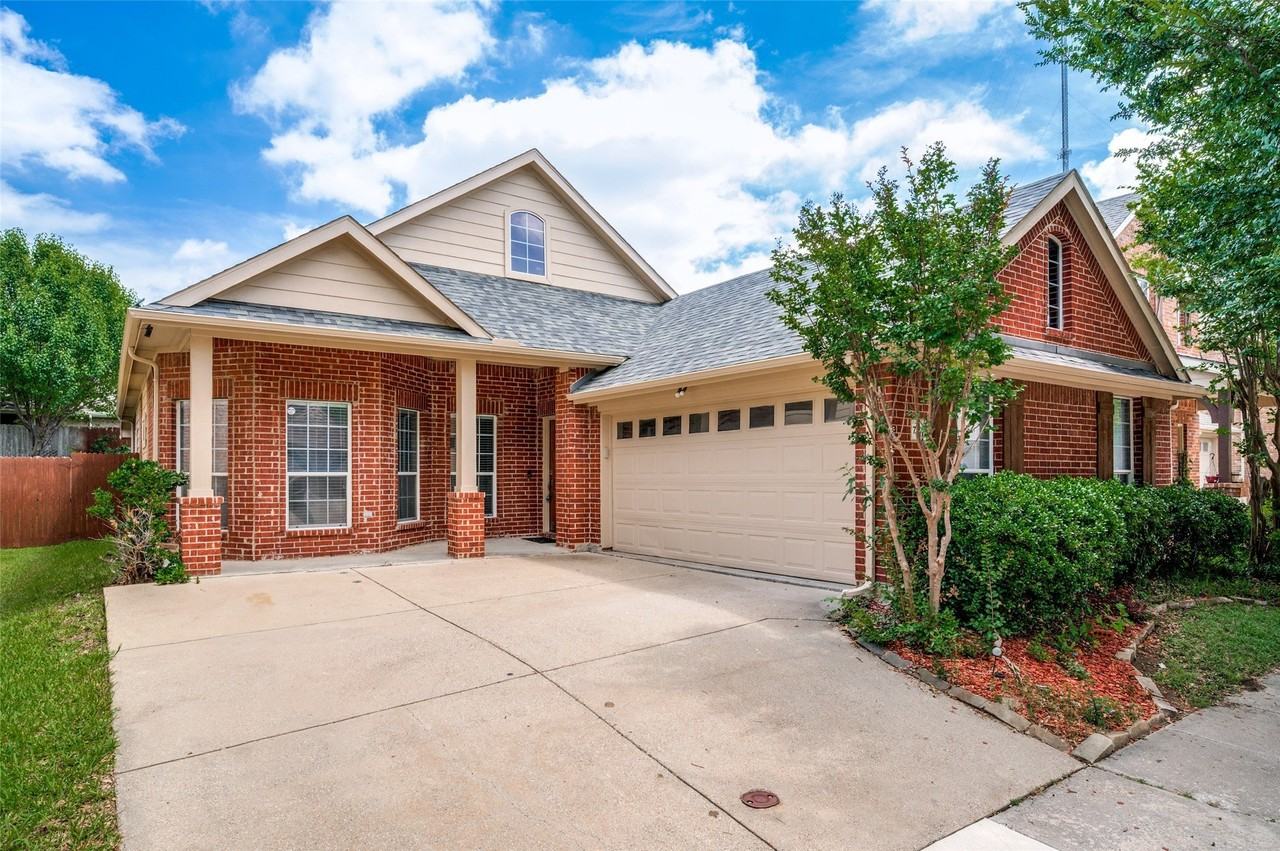 7816 Riverwalk Trl