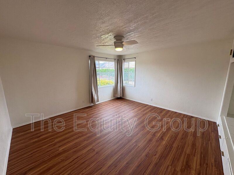 14519 Ave - Photo 3 of 37