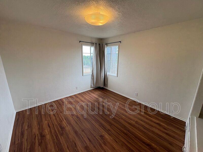 14519 Ave - Photo 5 of 37