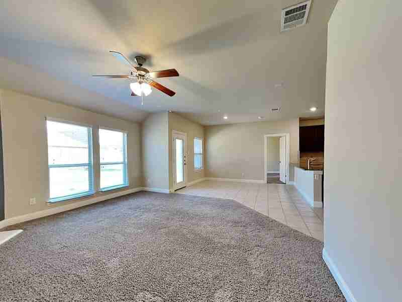 3801 Moorcroft Rd - Photo 4 of 19
