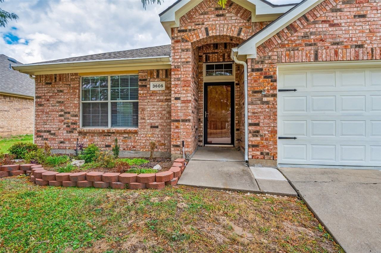 3605 Cottonwood Rd - Photo 2 of 38
